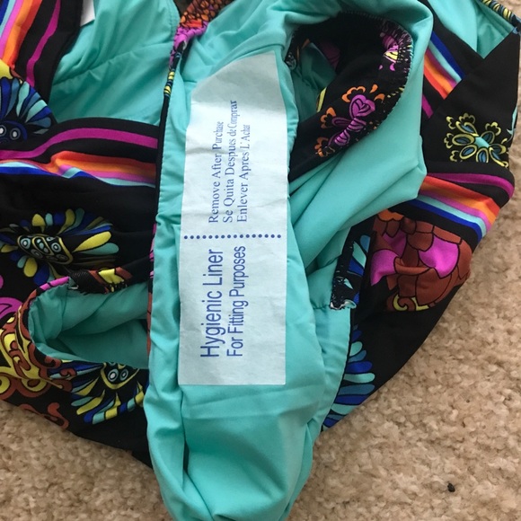 NWT $162 Trina Turk Electric Reef Plunging V-neck Swim 4 - Picture 6 of 9